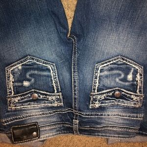 Cropped silver jeans!